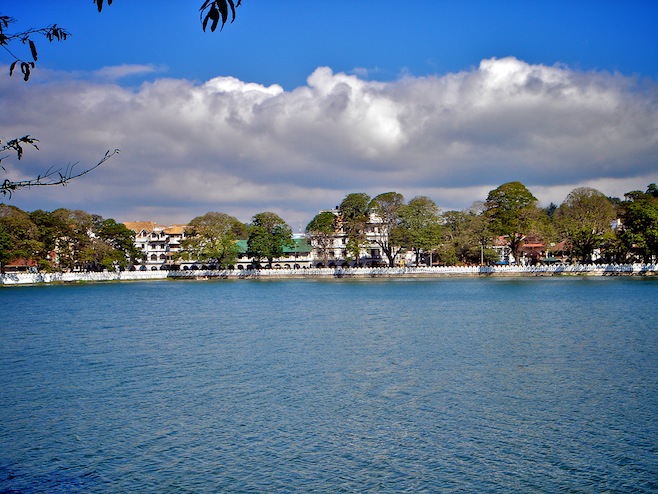 Kandy Lake